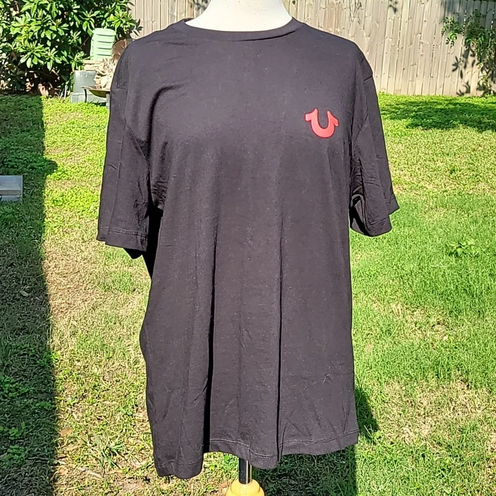 True Religion Graphic T-Shirt Size Large Black/Red